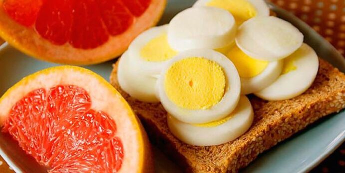 oranges and boiled eggs for the Maggi diet